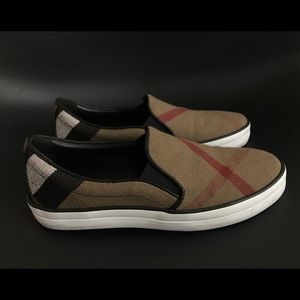 BURBERRY Slip On Sneakers Size 6